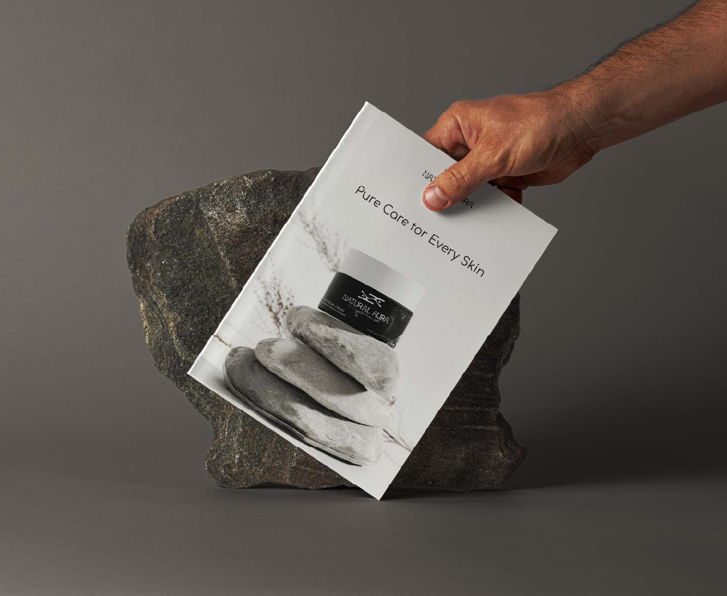 Magazine-Mockup-Showcase-3